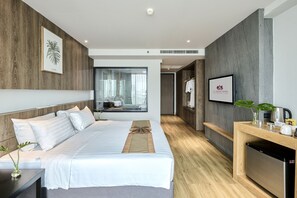 Superior X, City View | Egyptian cotton sheets, premium bedding, Select Comfort beds - TK Palace Hotel & Convention (Bangkok)