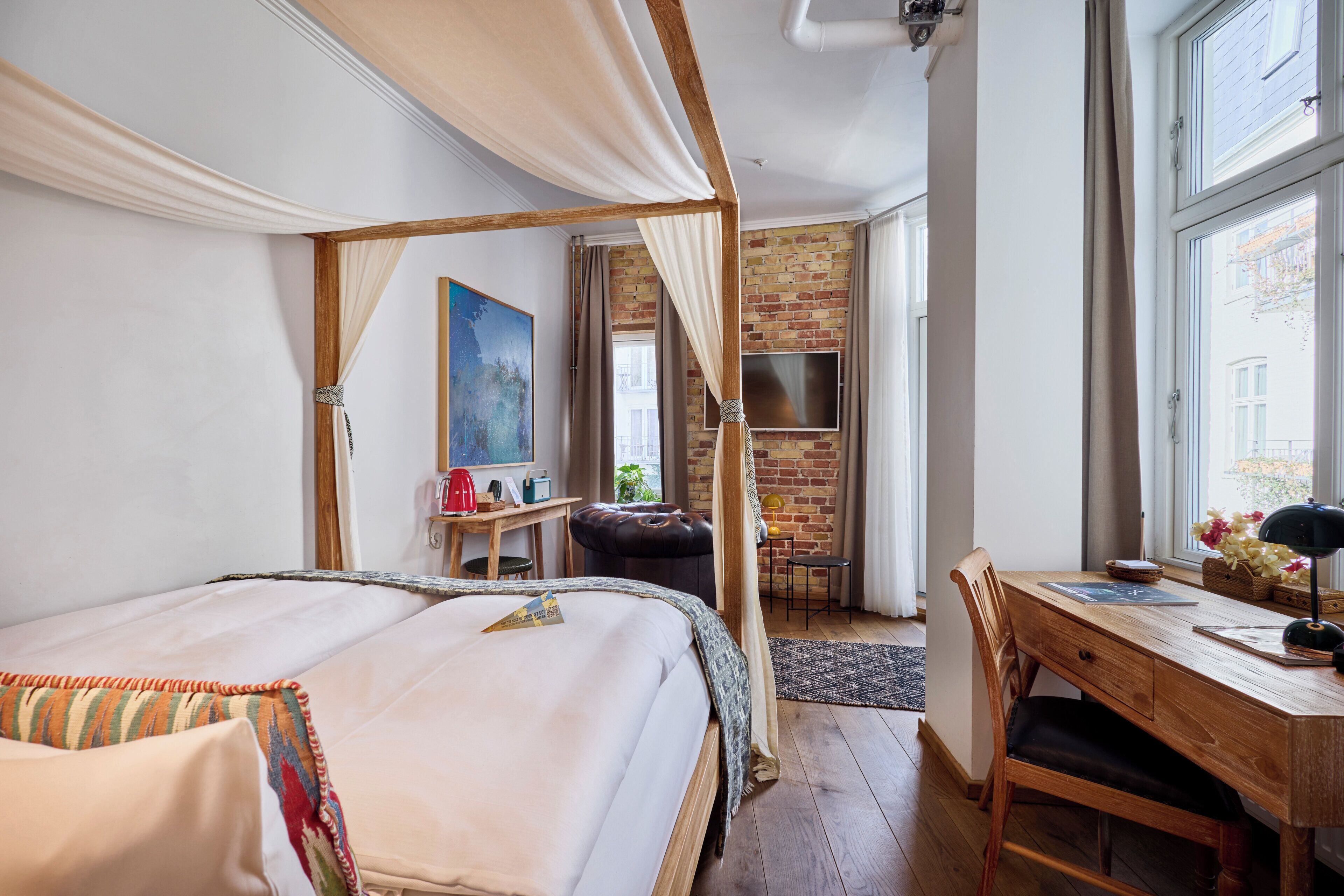 Superior-Doppelzimmer | Hochwertige Bettwaren, Zimmersafe, kostenloses WLAN, Bettwäsche