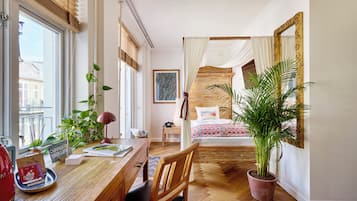 Superior Single Room | Premium bedding, in-room safe, free WiFi, bed sheets