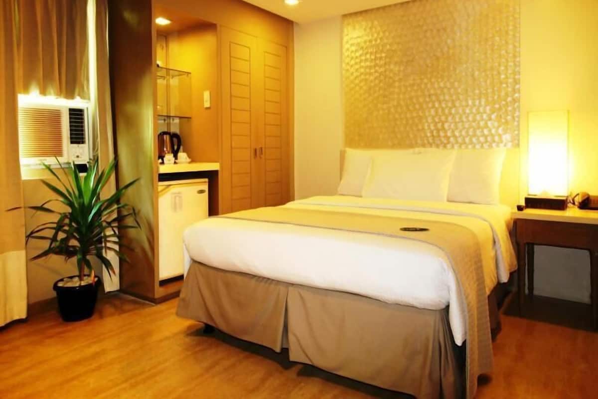 Minibar, caja de seguridad en la habitación, escritorio y wifi gratis