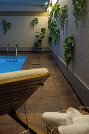 Una piscina techada