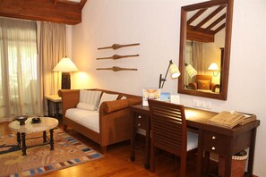 1 多间卧室、高档床上用品、羽绒被、迷你吧