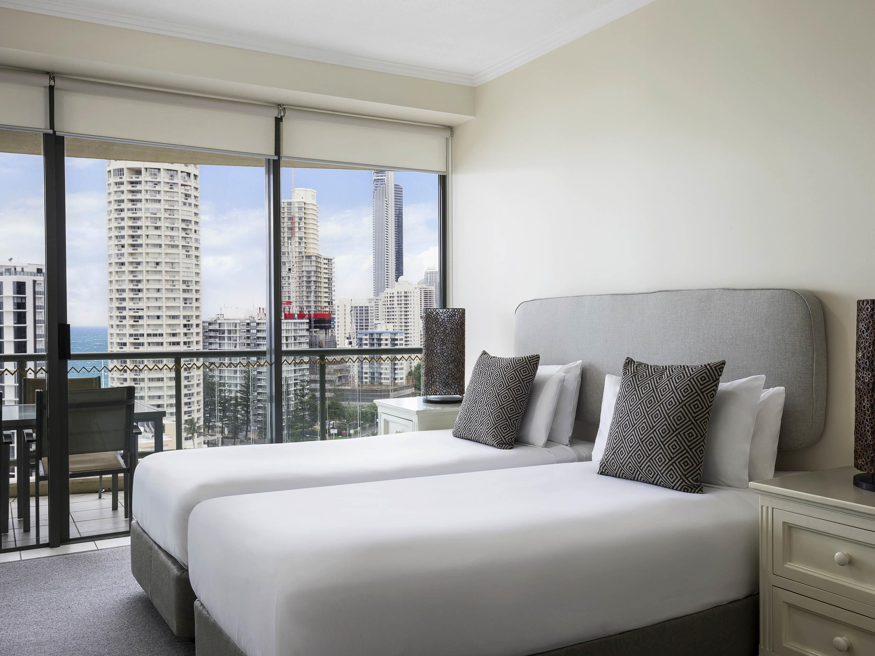 In-room safe, iron/ironing board, WiFi, bed sheets