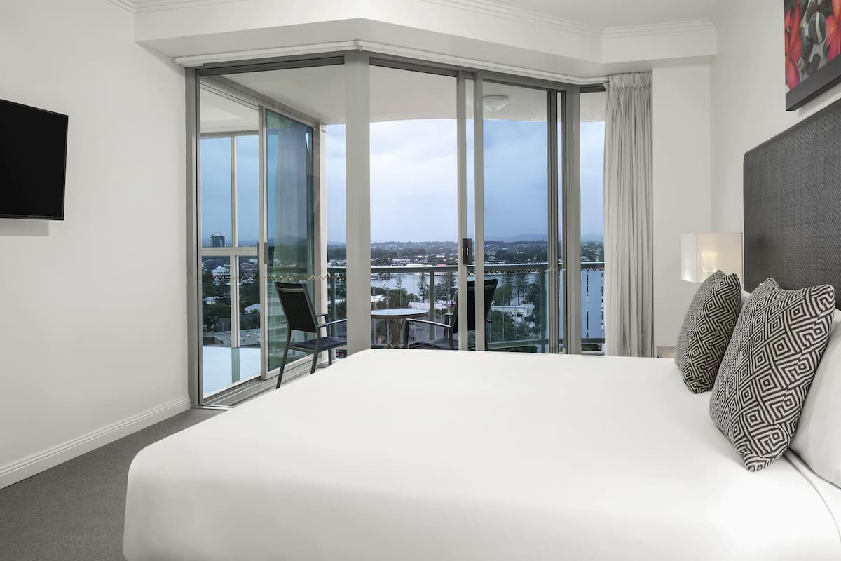 Kamer, 1 slaapkamer | Een kluis op de kamer, een strijkplank/strijkijzer, wifi, beddengoed