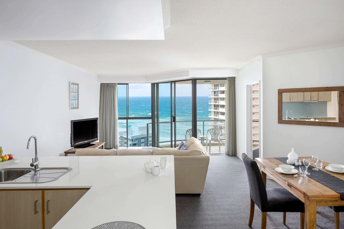 Room, 1 Bedroom (Ocean) | In-room safe, iron/ironing board, WiFi, bed sheets