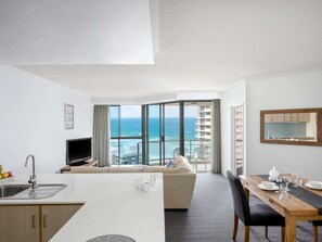 Room, 1 Bedroom (Ocean) | In-room safe, iron/ironing board, WiFi, bed sheets - Mantra Sun City (Surfers Paradise)