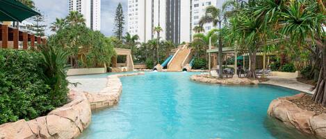 Indoor pool, 2 outdoor pools