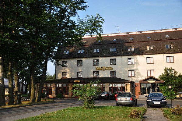 Exterior - Parkhotel Economic (Wielka Wies)