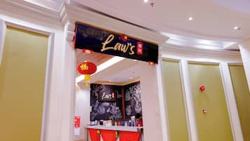 2 ravintolaa, joissa tarjoillaan lounas