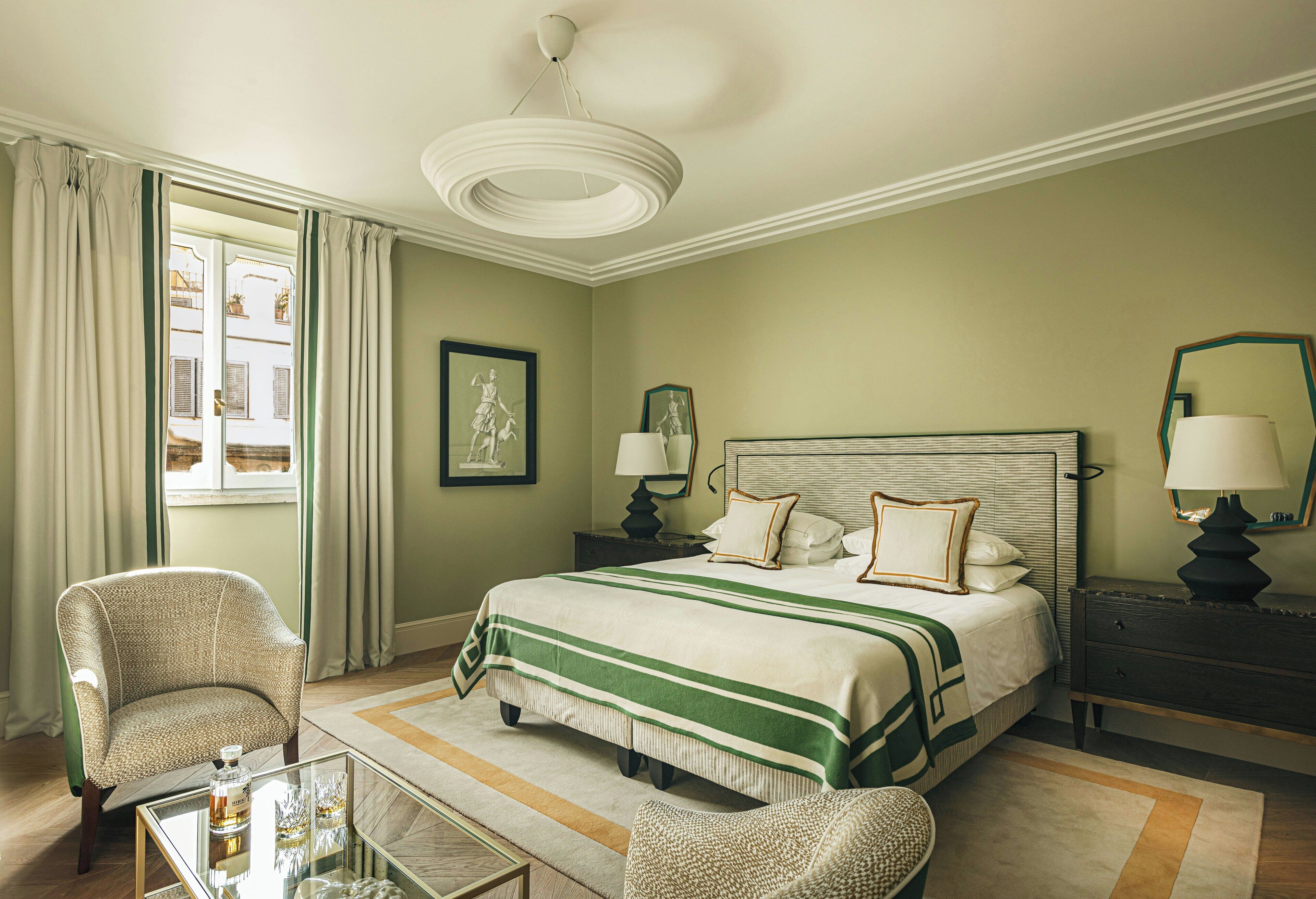 Junior Suite | Egyptian cotton sheets, premium bedding, pillow-top beds, minibar