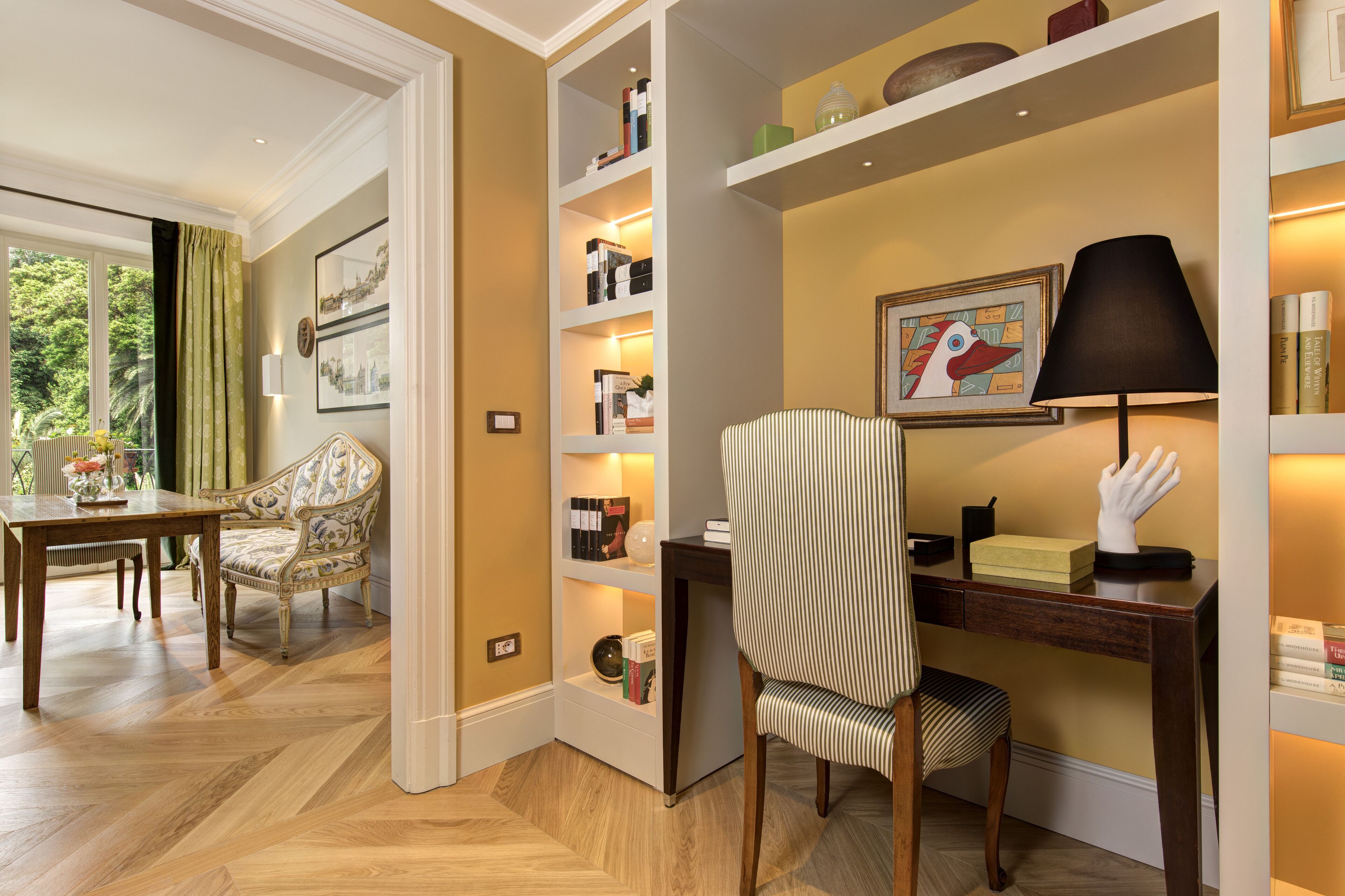 suite (valadier) | living area | flat-screen tv