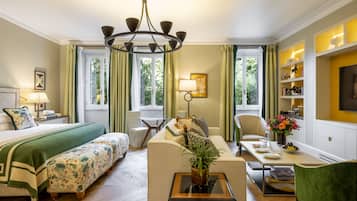 Junior Deluxe Suite, Garden View | Egyptian cotton sheets, premium bedding, pillow-top beds, minibar