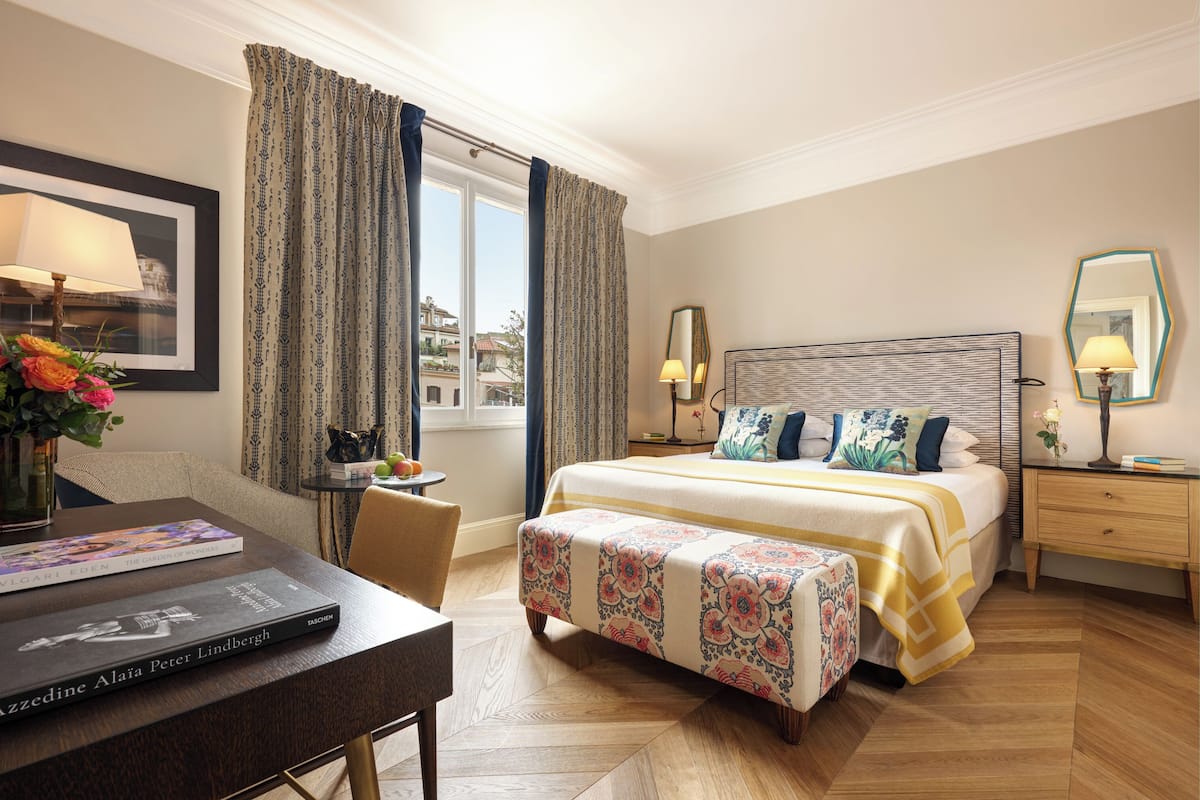 SUPERIOR ROOM | Egyptian cotton sheets, premium bedding, pillowtop beds, minibar