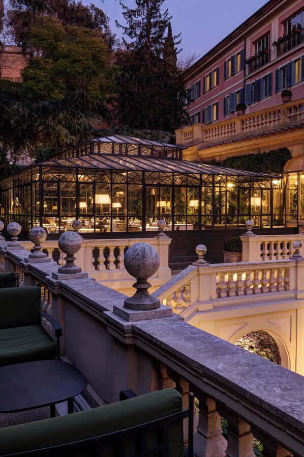 Front of property - Rocco Forte Hotel De Russie (Rome)
