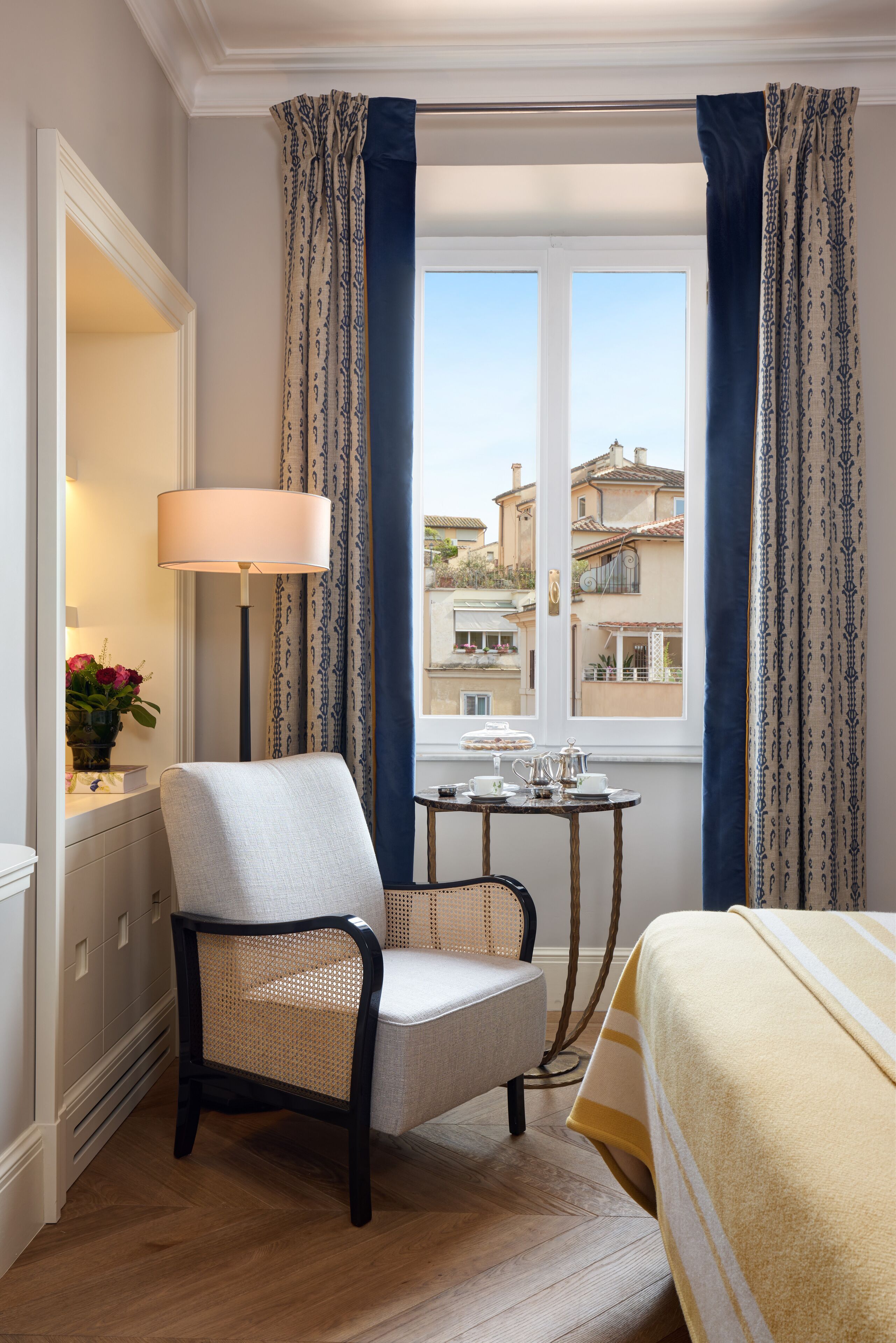 superior room | egyptian cotton sheets, premium bedding, pillow-top beds, minibar