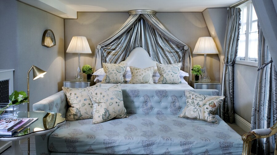 The Milestone Hotel