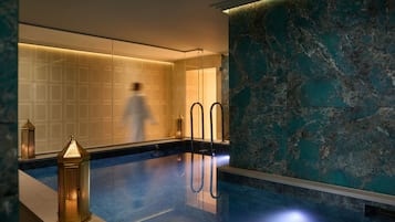 Body treatments, aromatherapy, facials, 1 treatment room