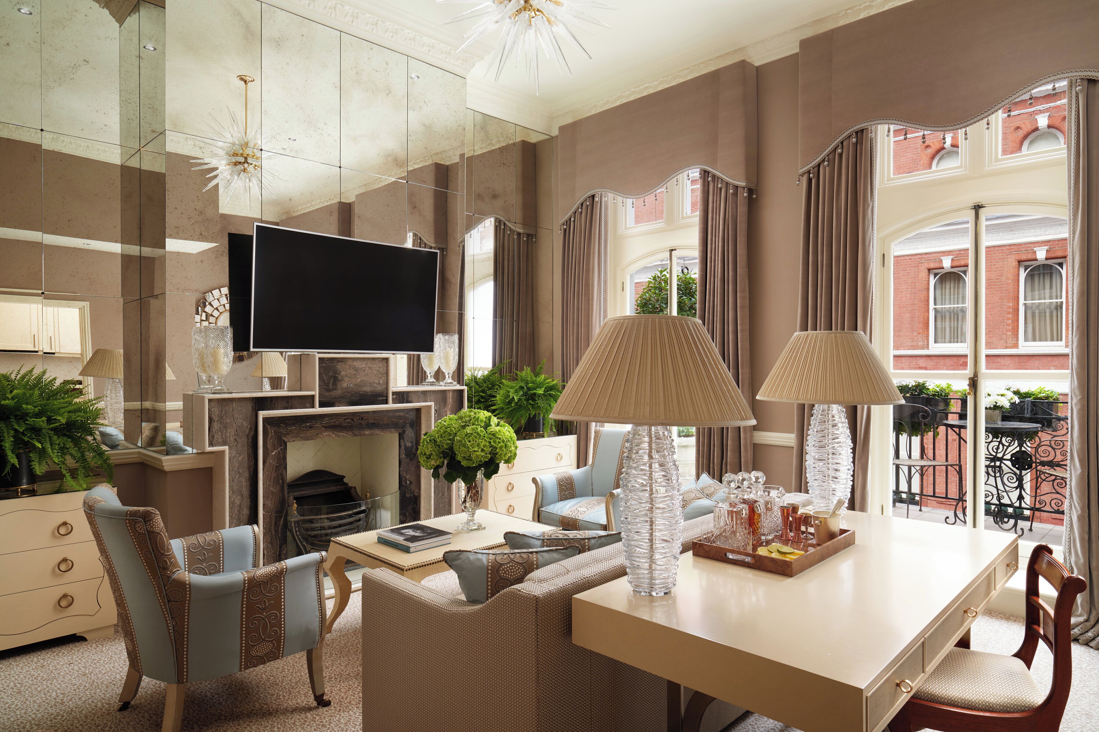 32-inch lcd tv with digital channels, tv, dvd player