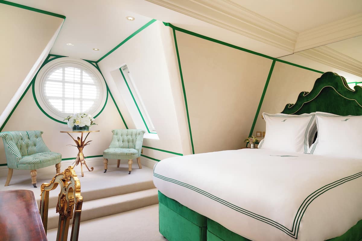 Superior Queen Room | Egyptian cotton sheets, premium bedding, memory foam beds, minibar
