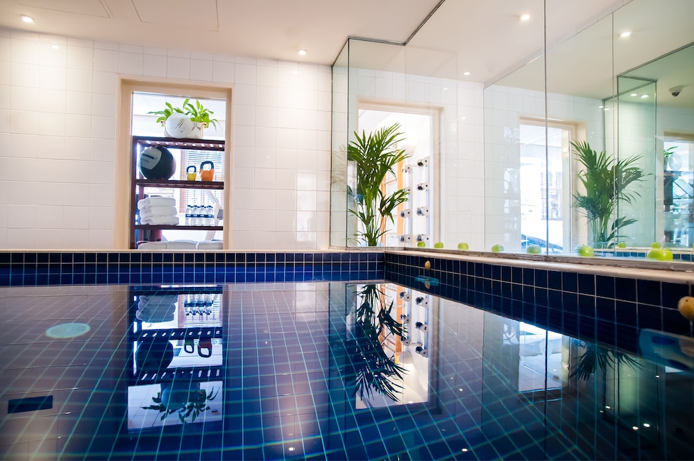 The Milestone Hotel - 2