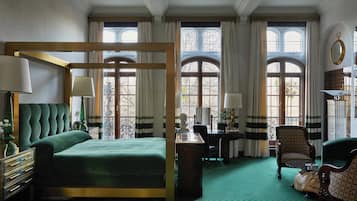 Egyptian cotton sheets, premium bedding, memory foam beds, minibar