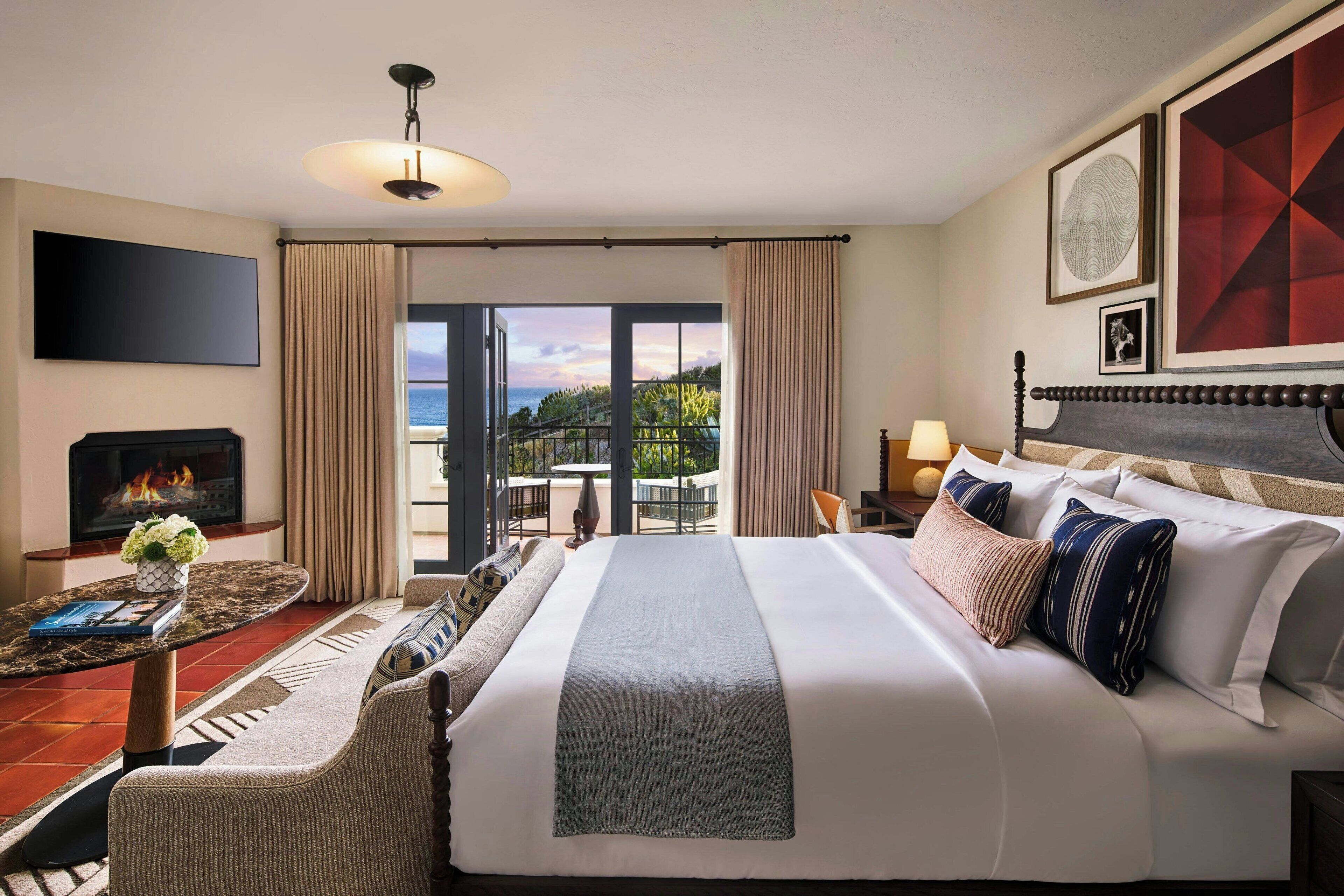 Room, 1 King Bed, Partial Ocean View | Frette Italian sheets, premium bedding, down comforters, pillowtop beds