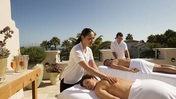 Couples treatment rooms, sauna, steam room, body treatments