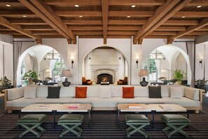 Lobby - The Ritz-Carlton Bacara, Santa Barbara (Goleta)
