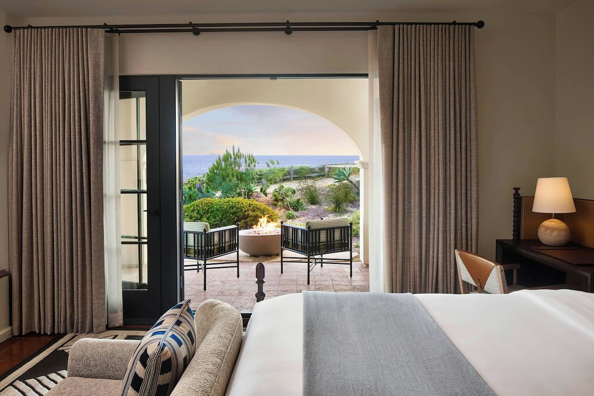 Room, 1 King Bed, Fireplace, Partial Ocean View | Frette Italian sheets, premium bedding, down duvets, pillow-top beds