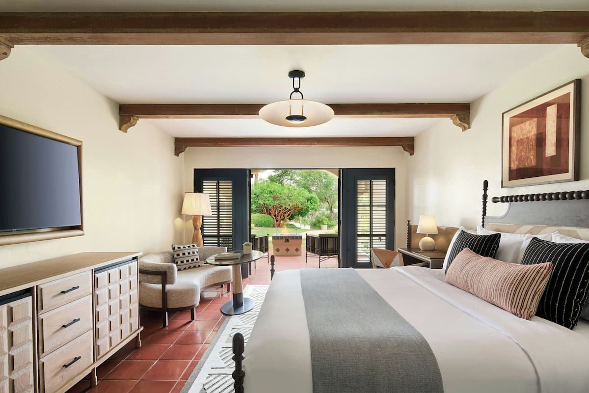 Room, 1 King Bed, Non Smoking, Resort View | Frette Italian sheets, premium bedding, down comforters, pillowtop beds