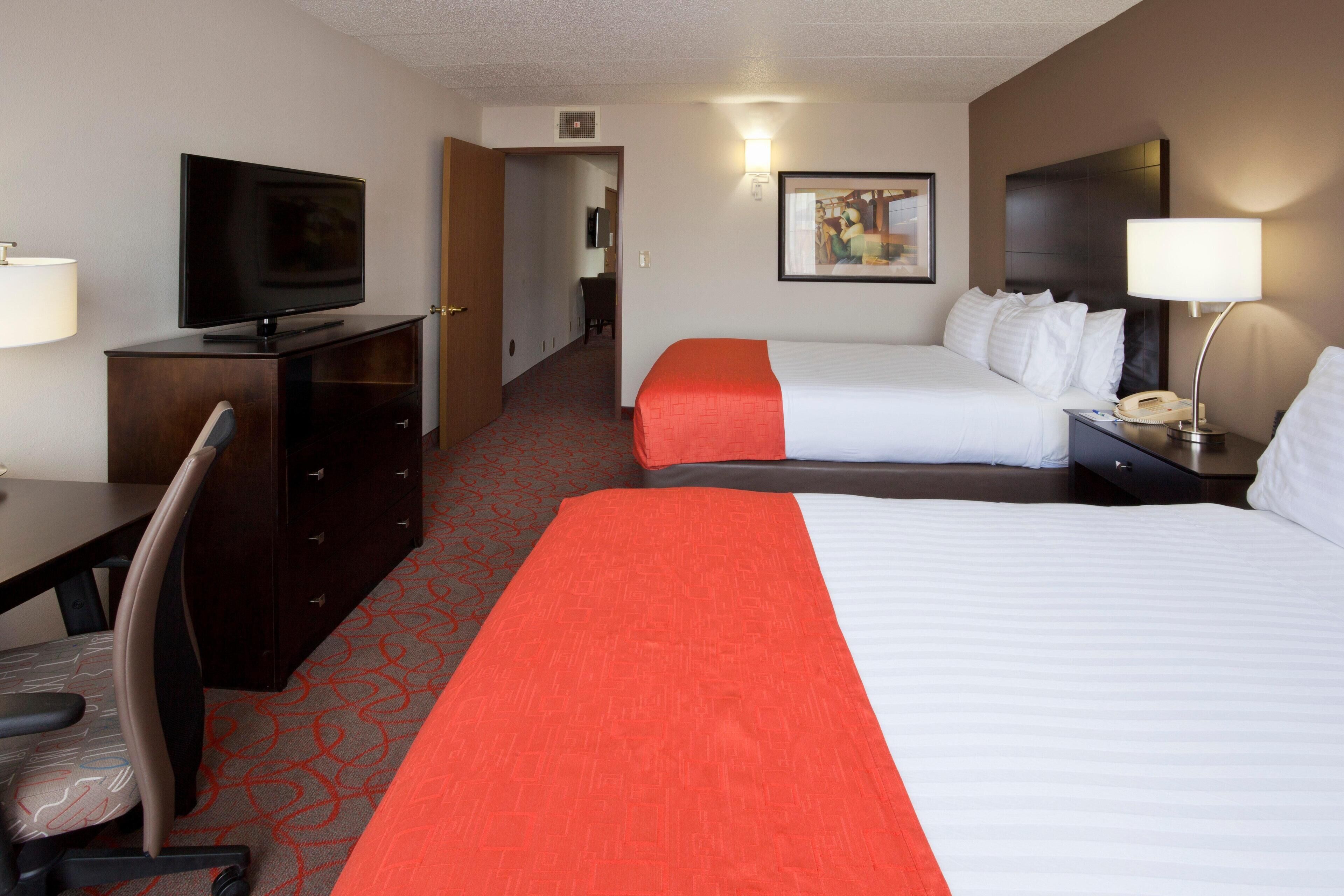Premium bedding, pillowtop beds, in-room safe, desk