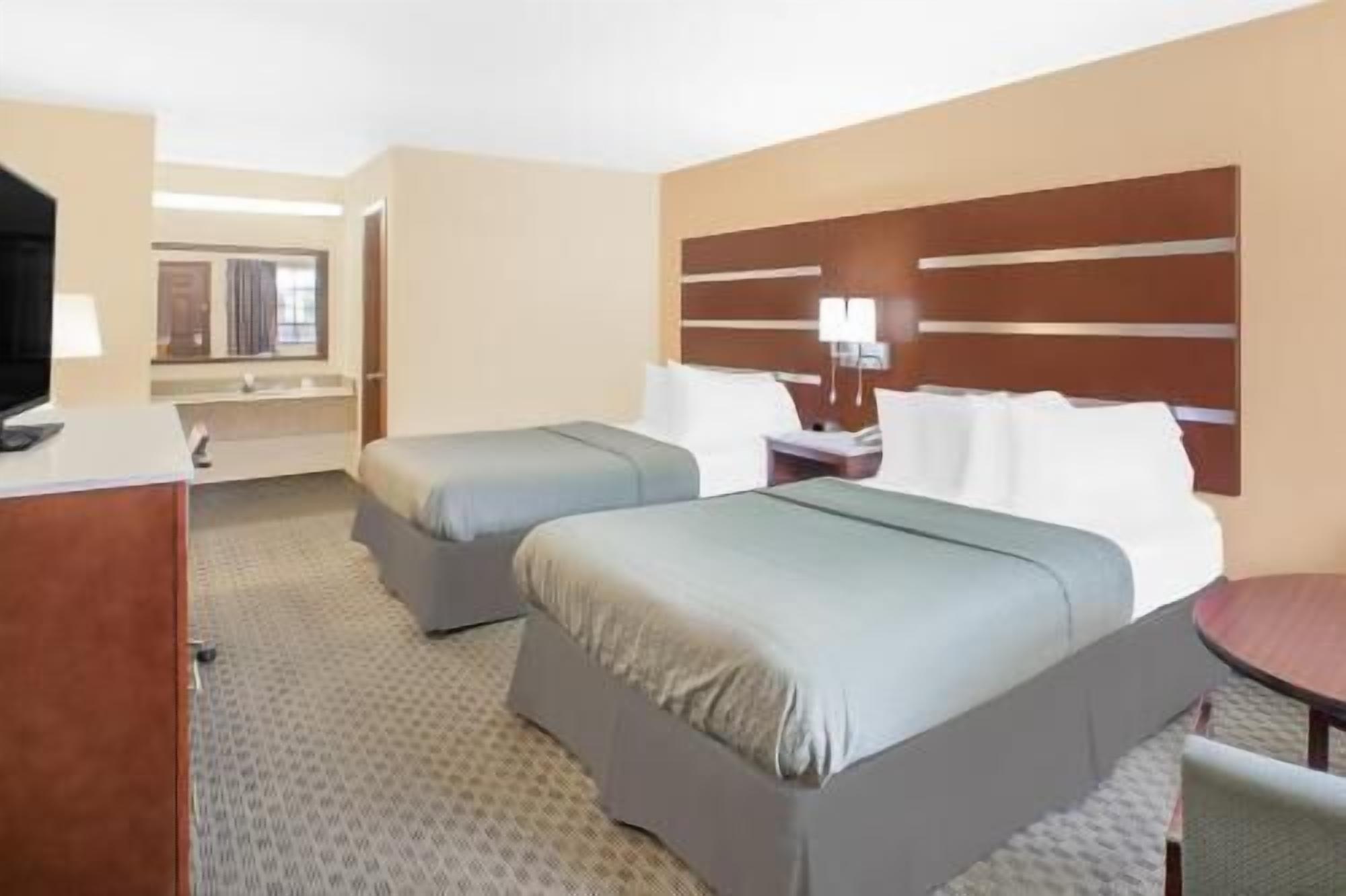 In-room safe, desk, iron/ironing board, free cots/infant beds