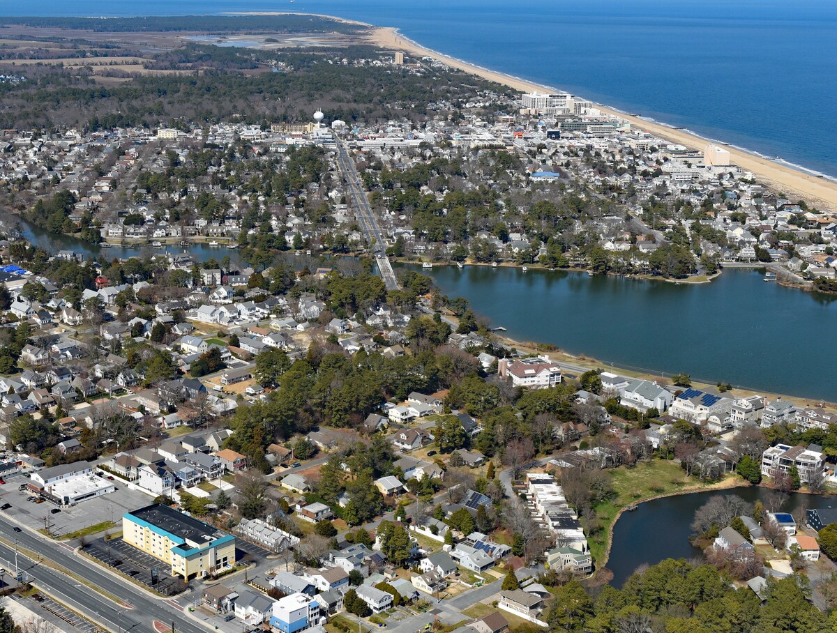 Quality Inn & Suites Rehoboth Beach Dewey Reviews, Deals & Photos