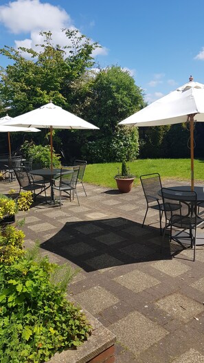 Garden - Wigan Oak Hotel (Wigan)