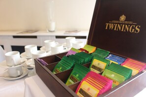 Daily full breakfast (GBP 10 per person)