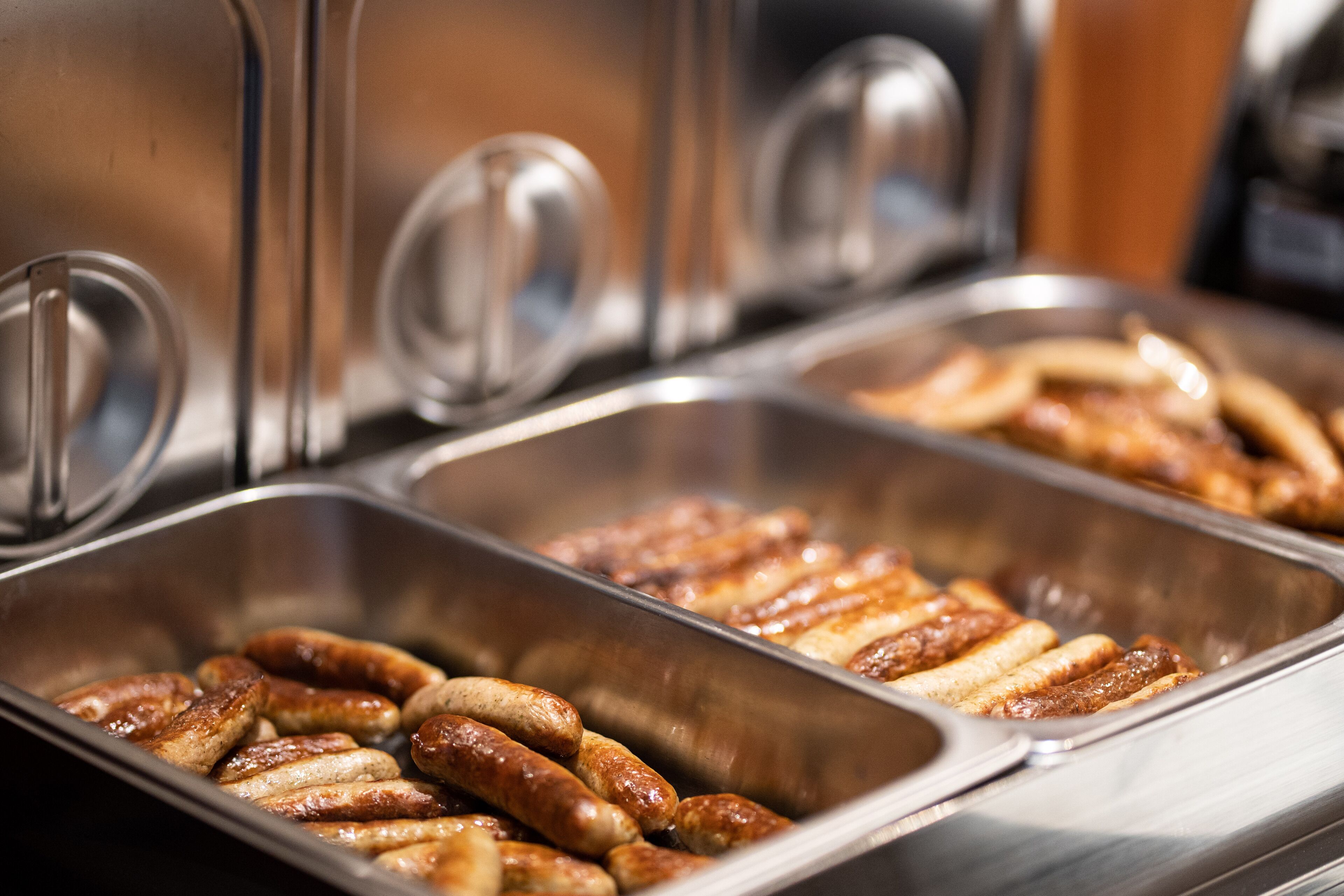 daily buffet breakfast for a fee