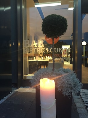 Bar (in der Unterkunft)