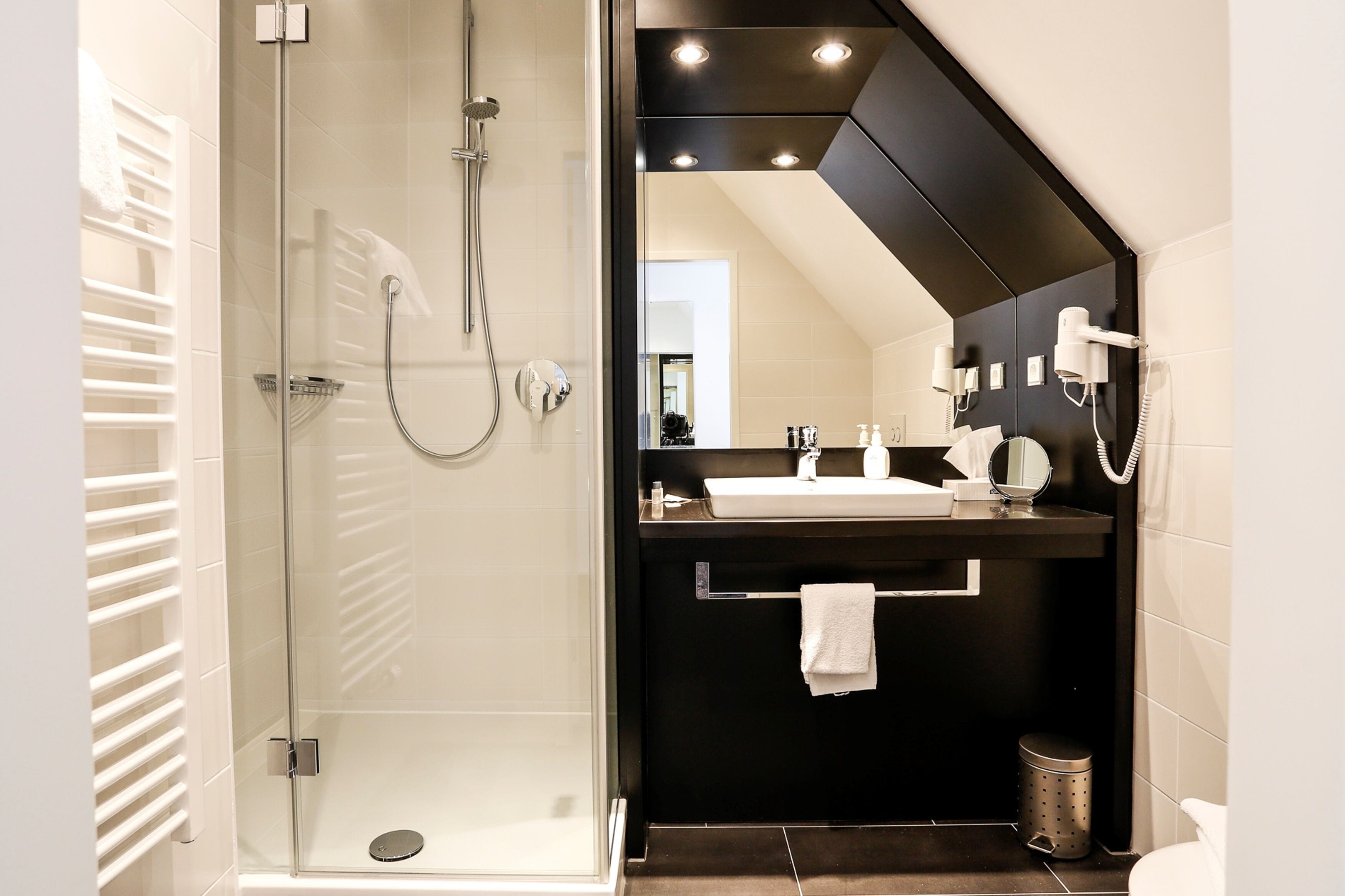 shower, free toiletries, hair dryer, slippers