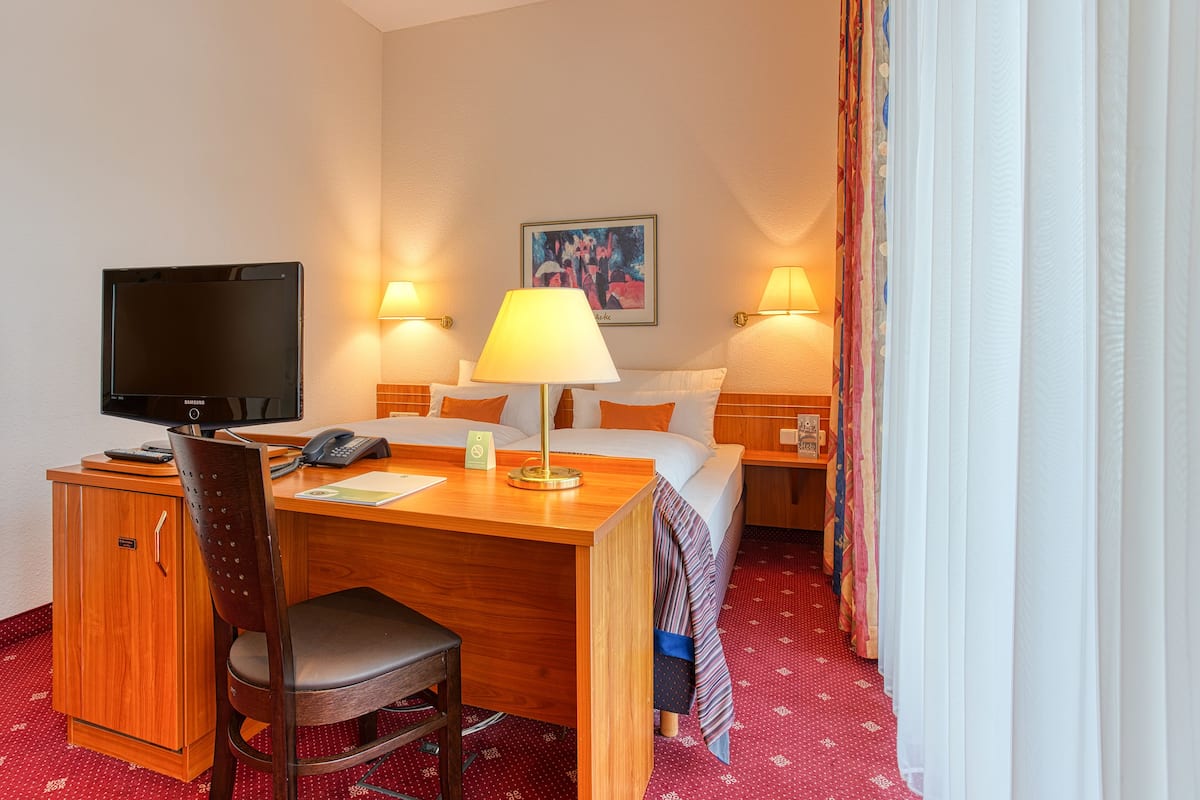 Coffres-forts dans les chambres, bureau, chambres insonorisées