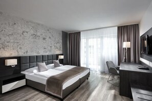 Vierpersoonskamer | 1 slaapkamer, een kluis op de kamer, geluiddichte muren, gratis wifi