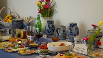 Daily buffet breakfast (EUR 9 per person)