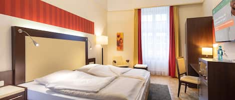 1 bedroom, hypo-allergenic bedding, in-room safe, desk