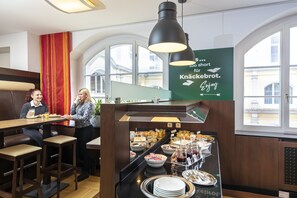 Daily buffet breakfast (EUR 19 per person) - ACHAT Sternhotel Bonn (Bonn)