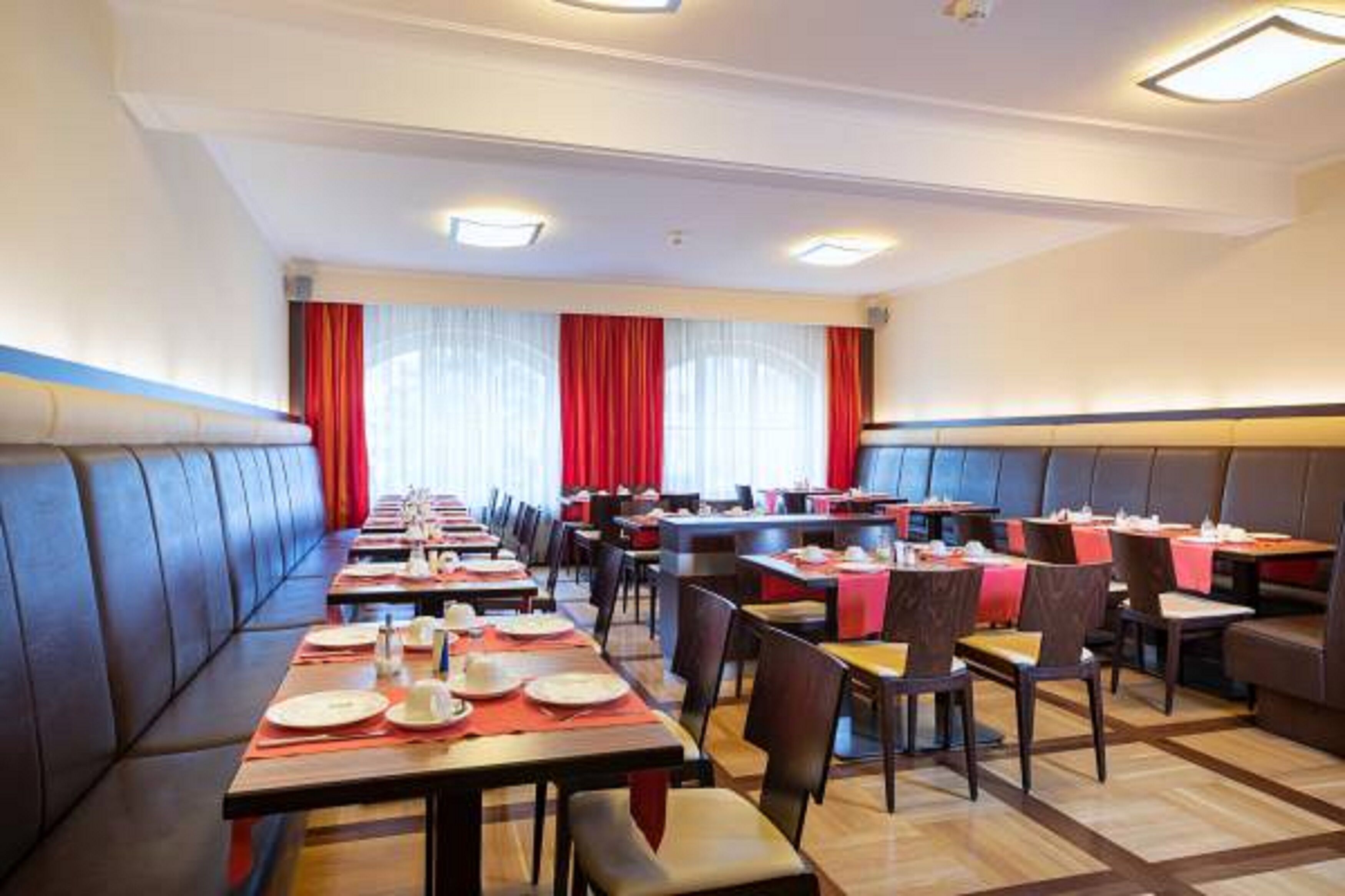 daily buffet breakfast (eur 21 per person)