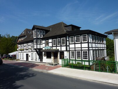 AKZENT Hotel Zur Wasserburg , bed & breakfast