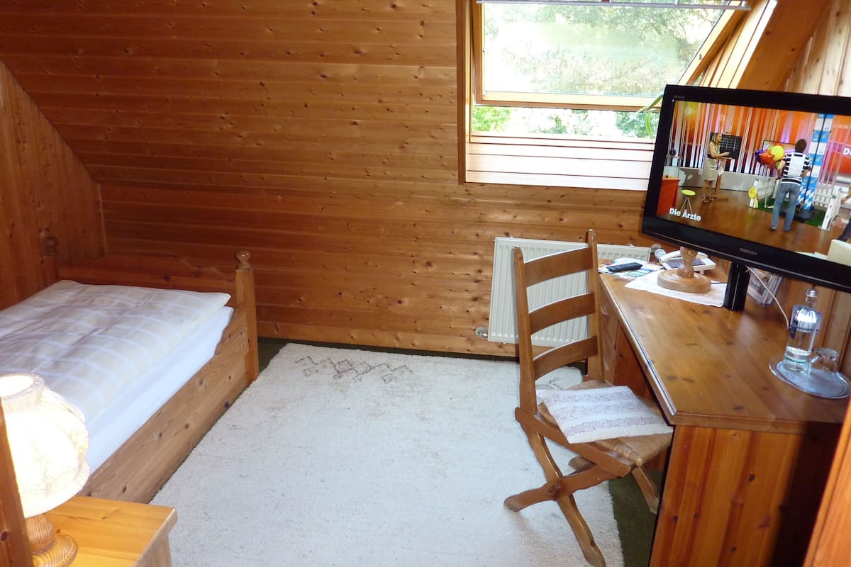 standard room | 1 bedroom, hypo-allergenic bedding, in-room safe, desk