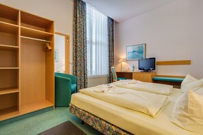 Chambre Double Standard | Literie de qualité supérieure, bureau, Wi-Fi gratuit, draps fournis