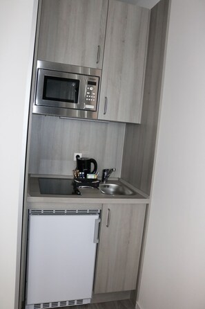 Apartment | Literie de qualité, couette en duvet, coffre-fort, bureau