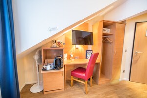 Standard Single Room | Interior