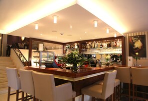 Bar (in der Unterkunft)